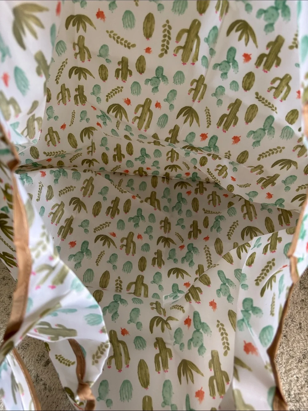 Desert Cactus Poly Canvas Large Tote Travel Bag Built in Case NWT 22x23”